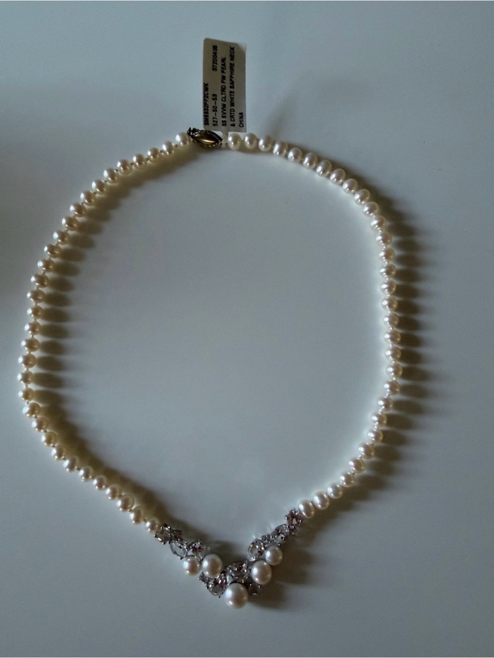Classic Pearl Necklace w/white sapphire Accents - dead stock- new